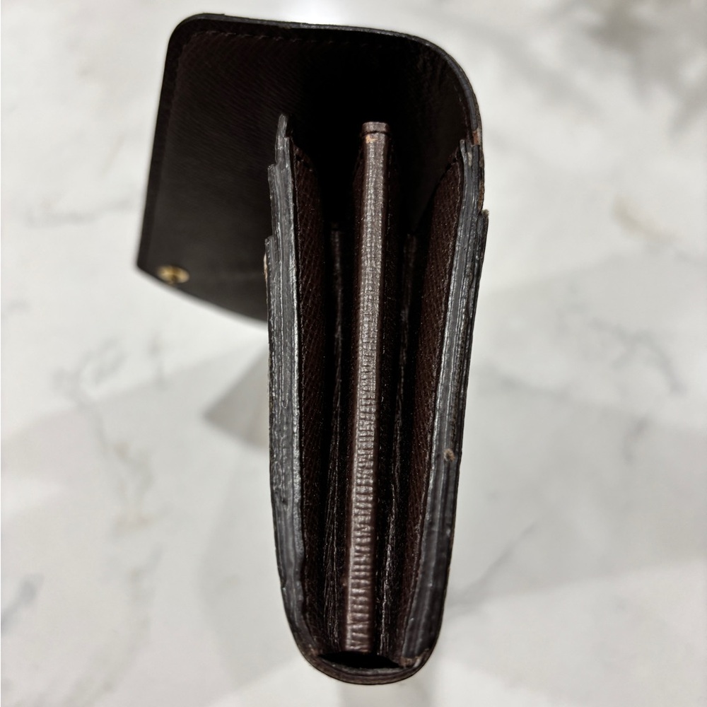 AUTHENTIC LOUIS VUITTON SARAH WALLET - Picture 5 of 8